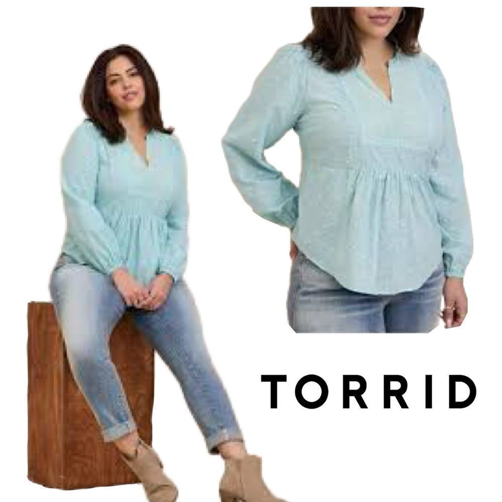 NWT Torrid Light Blue Eyelet Clip Dot Long Sleeve Cotton Top Blouse 2X
